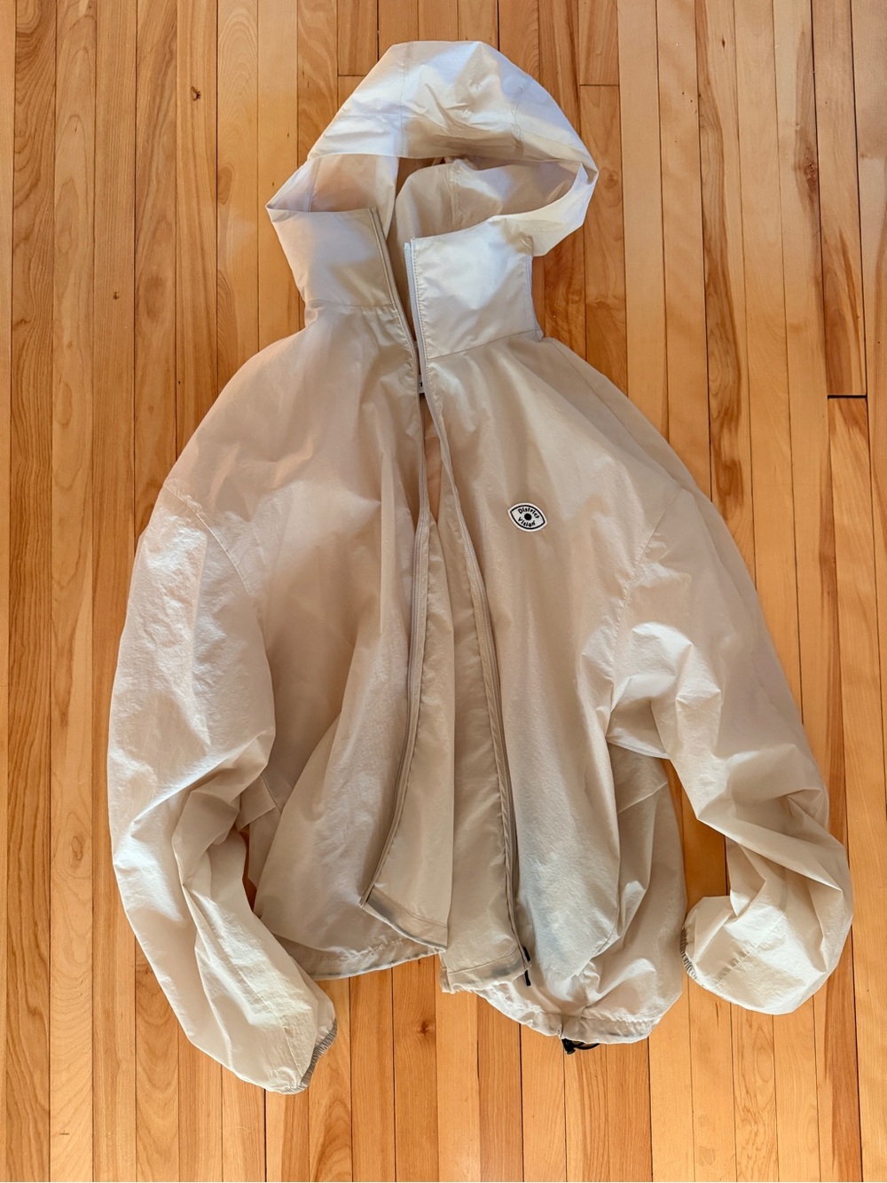 Lightweight District Vision Hooded Women wind jacket